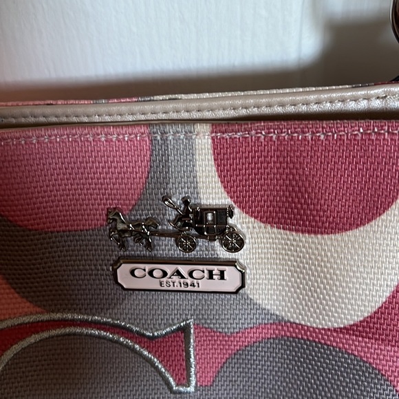 Coach Designer Bag - Picture 3 of 6